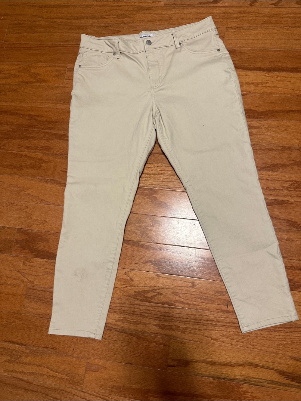 d. jeans Light Beige Chino Pants